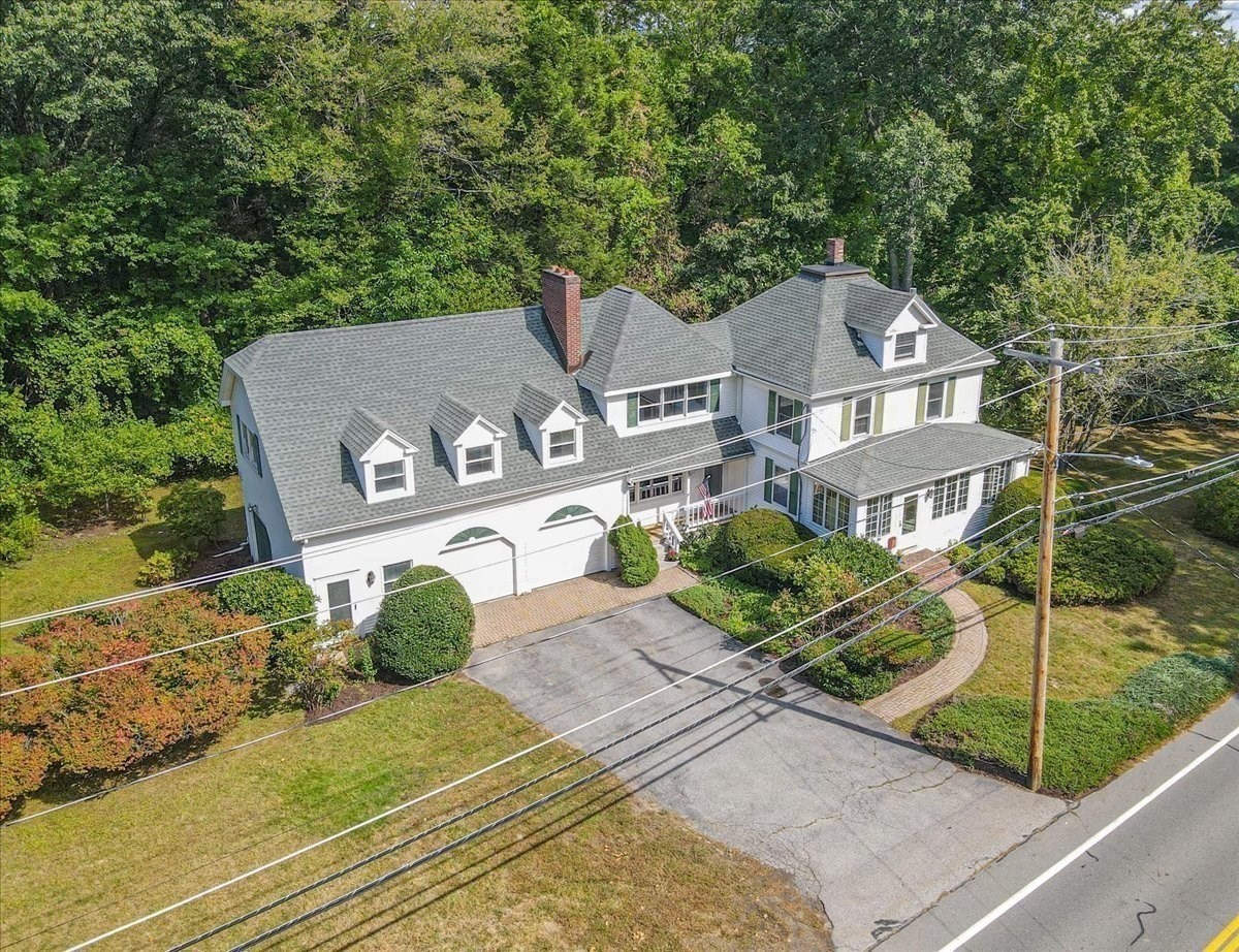 4-bed Single Family at 103 Westford St, Chelmsford