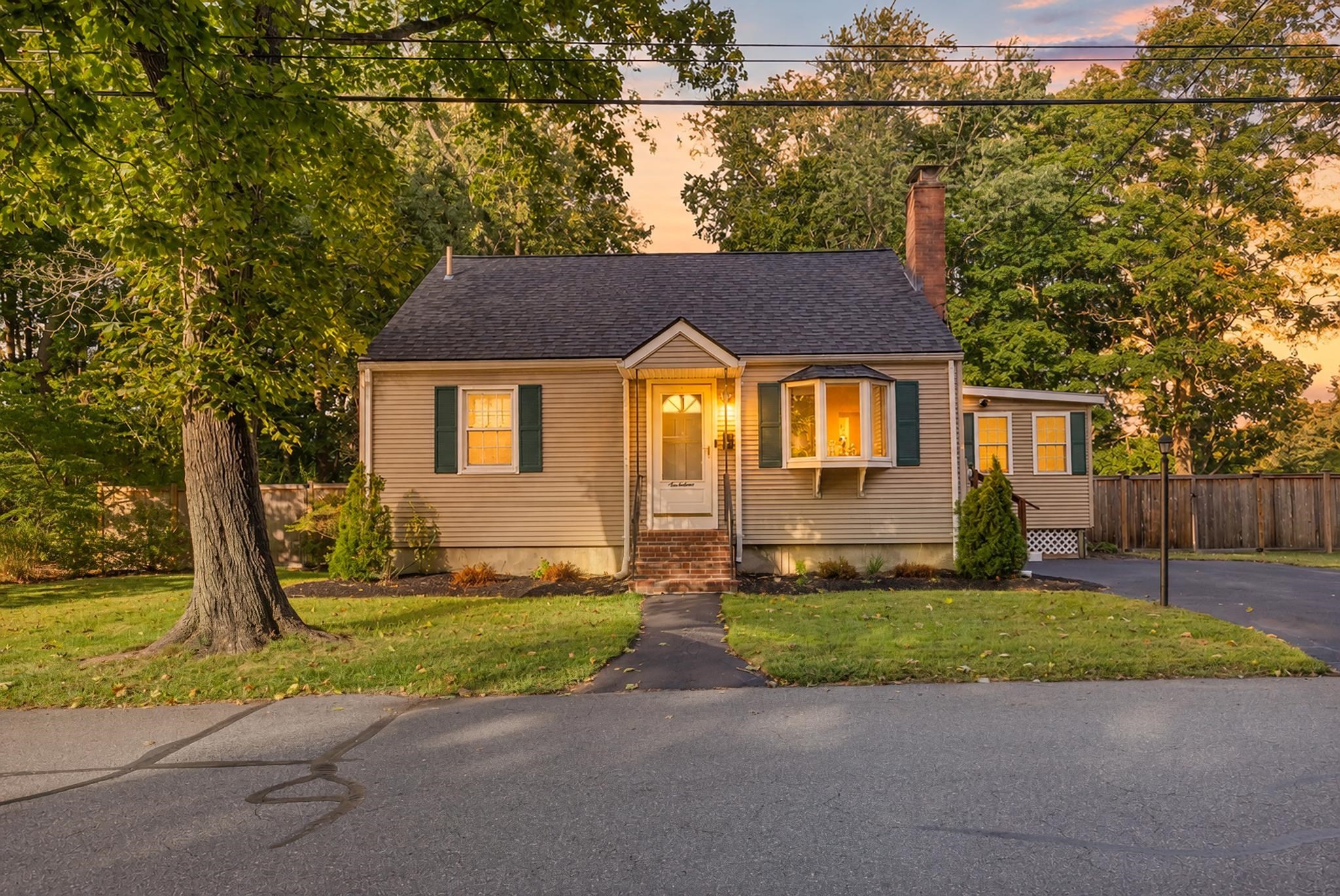 Casa Unifamiliar de 3 habitaciones en 17 Cogswell Ave, Beverly