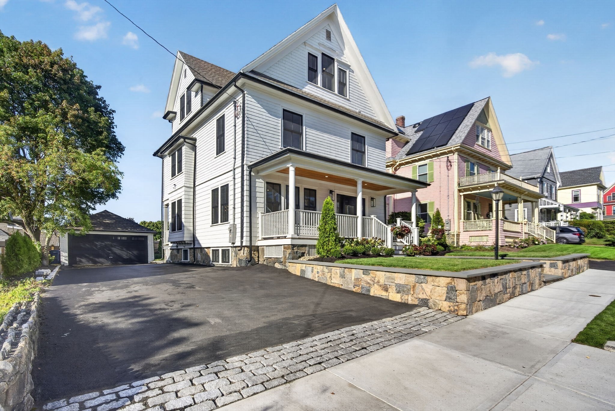 4-bed Single Family at 114 Malvern St, Melrose