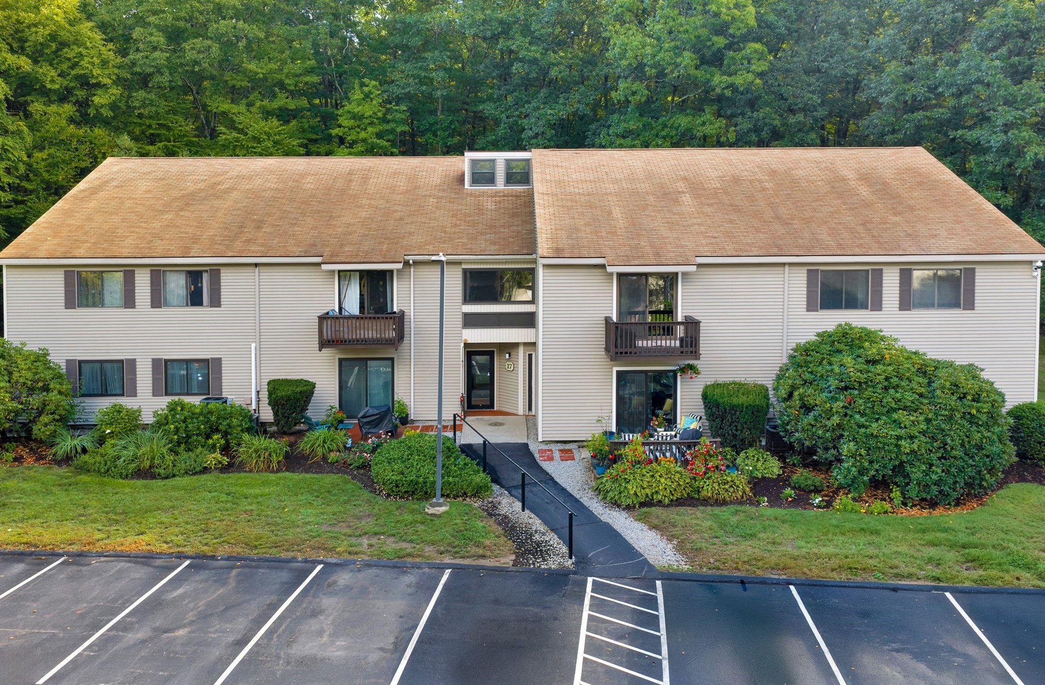 3-bed Condo at 17 Thayer Pond Drive # 7, Oxford