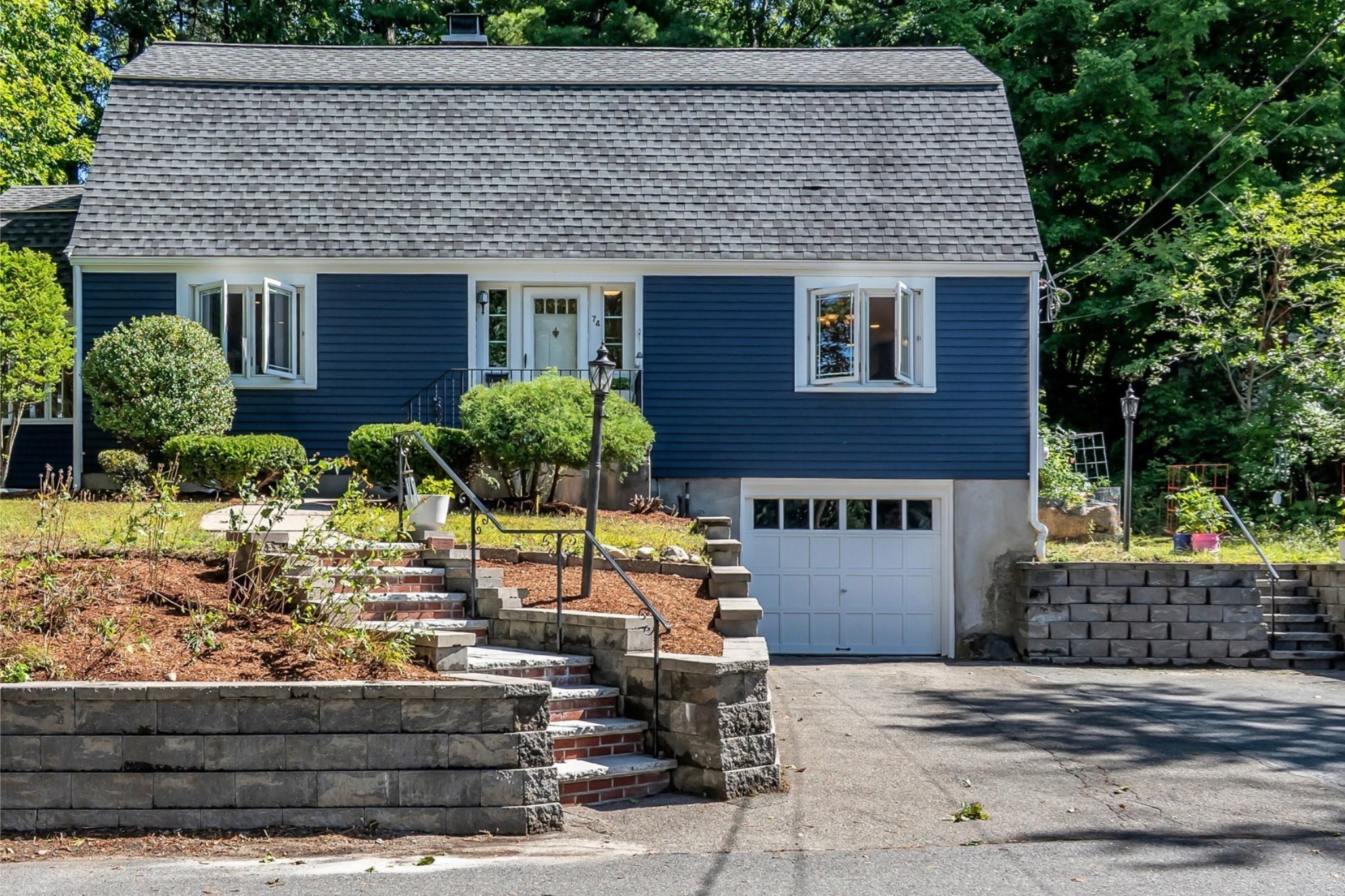 4-bed Single Family at 74 Fletcher Rd, Woburn