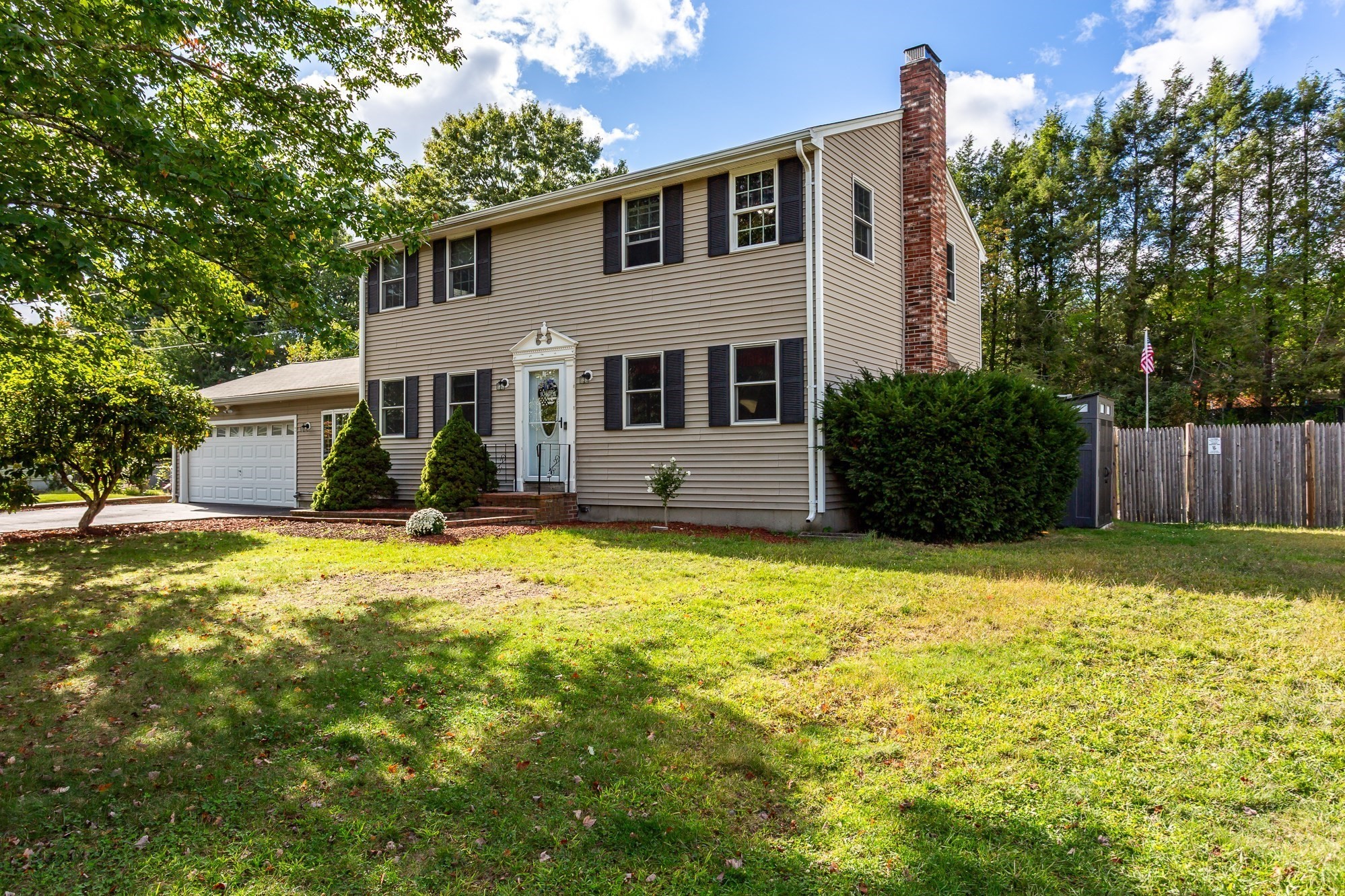 4-bed Single Family at 66 Eleanor Rd, Raynham