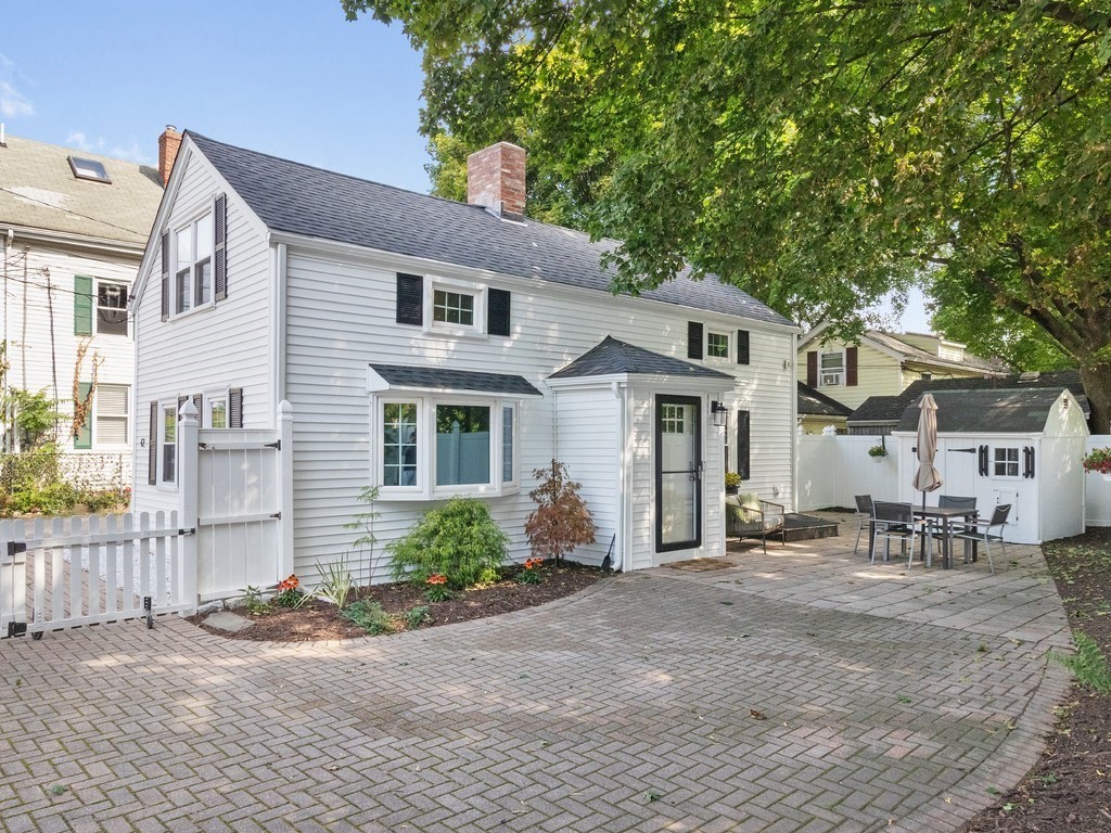 2-bed Single Family at 42 Newton Street, Waltham