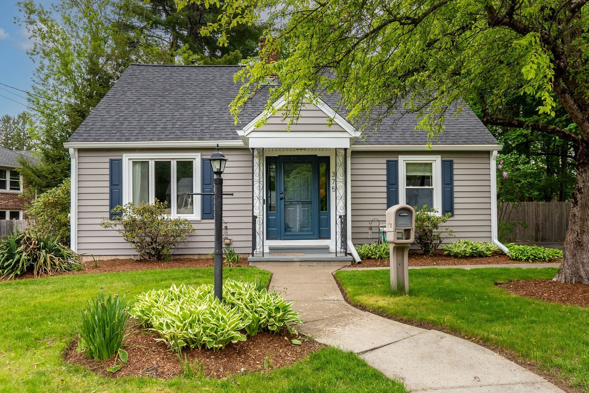3-bed Single Family at 375 Union St, Millis