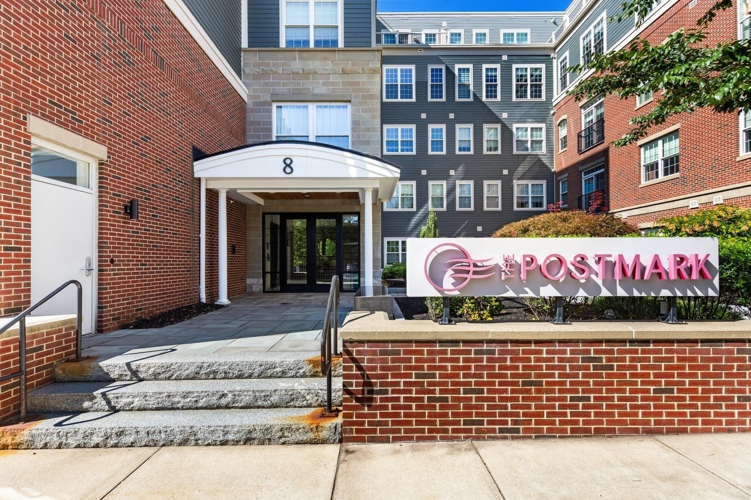Condomínio de 2 quartos em 8 Sanborn Street # 4011, Reading