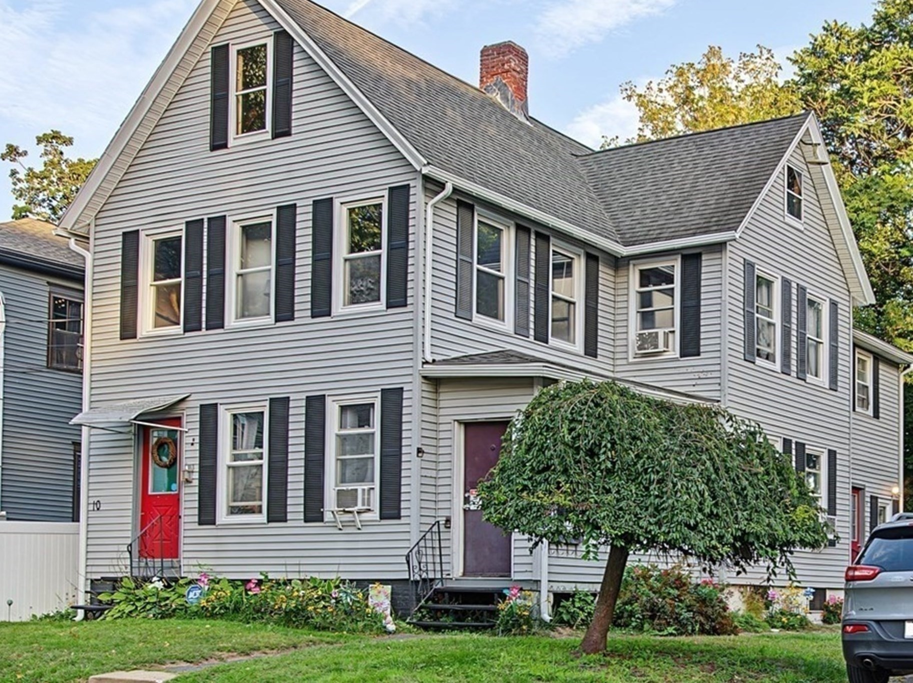 4-bed Multi-Family at 10 Lewis Street, Westfield