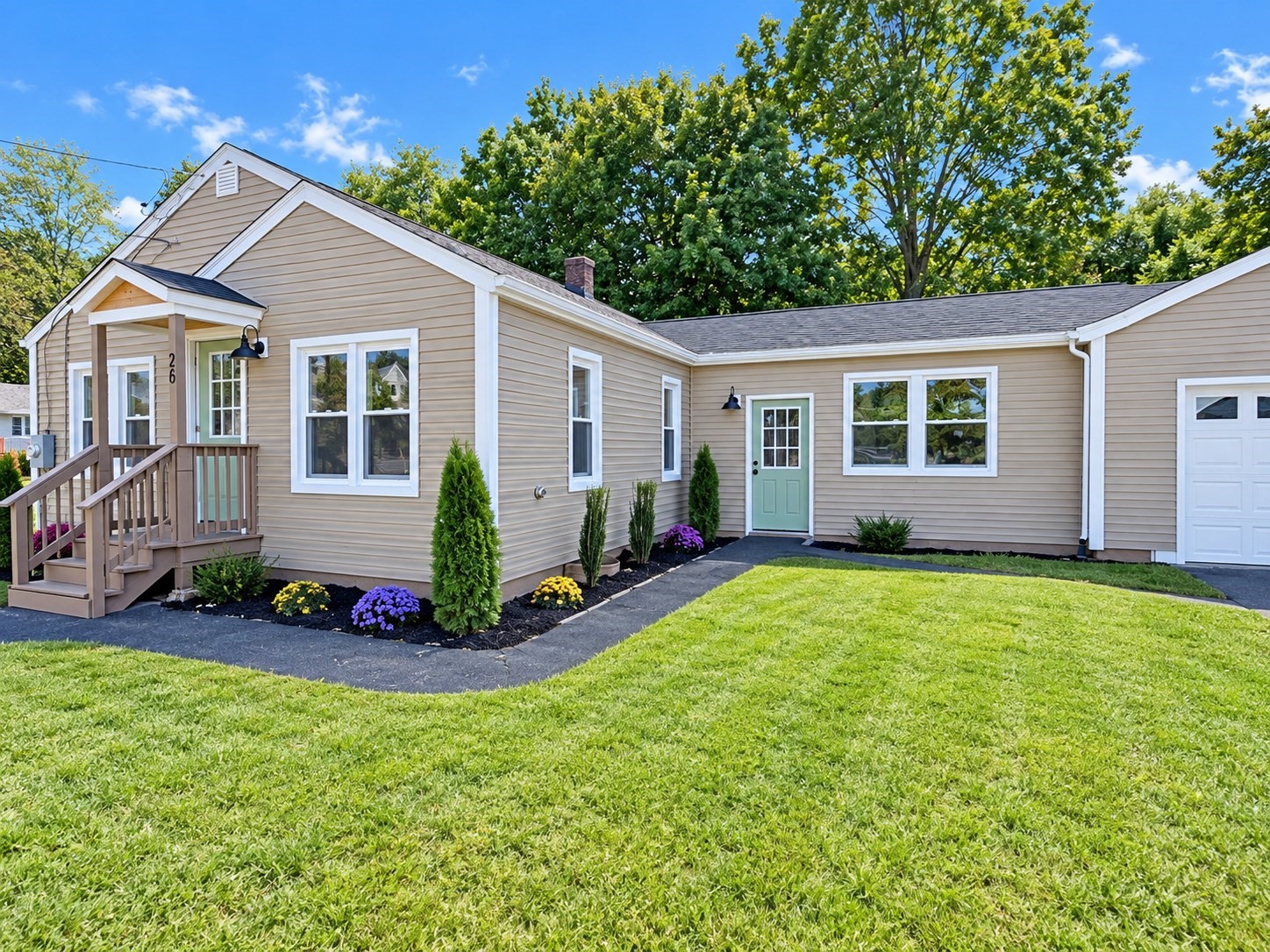 3-bed Single Family at 26 Mt Tom Ave, Easthampton