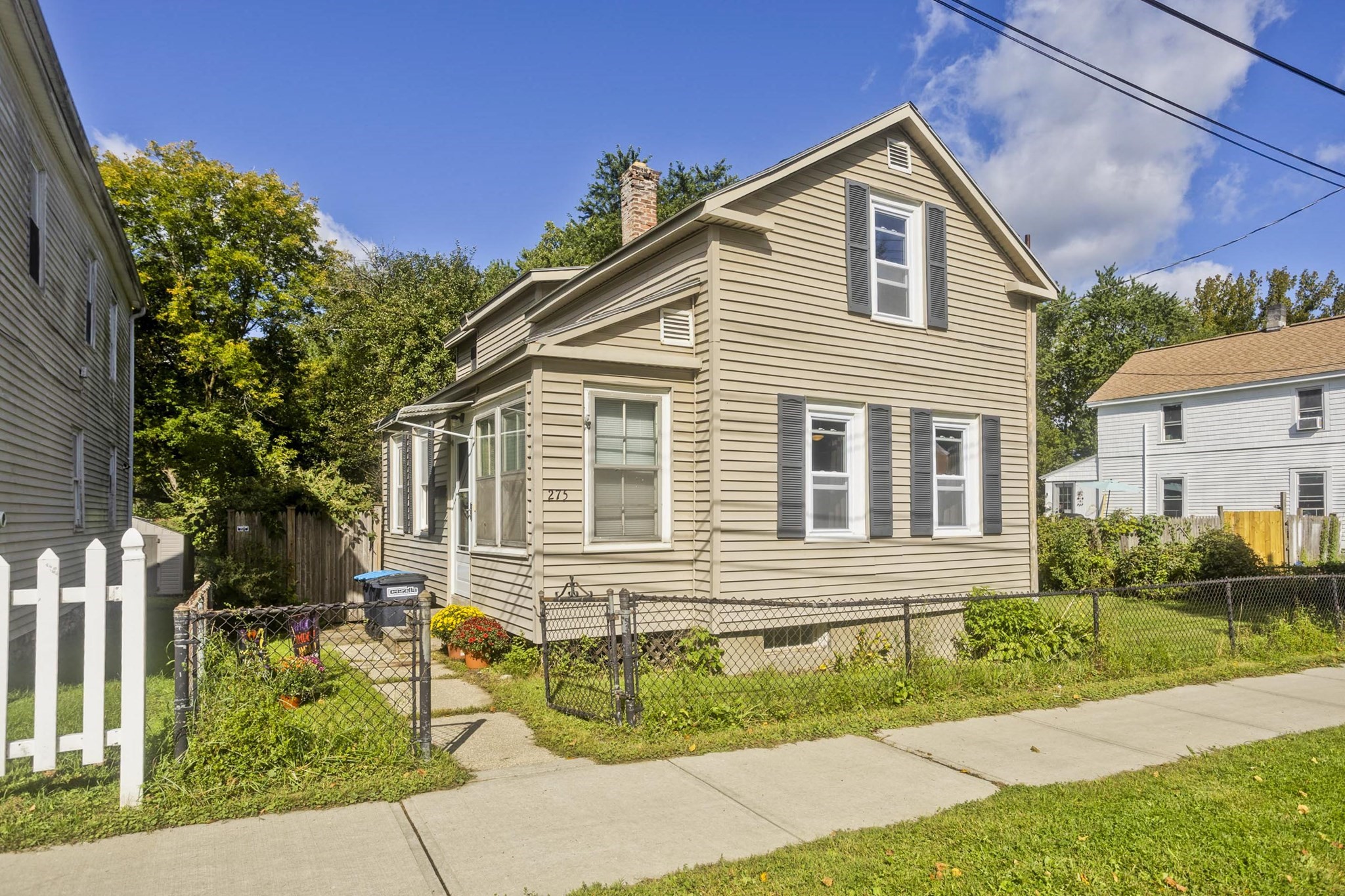 3-bed Single Family at 275 Dewey Ave, Pittsfield