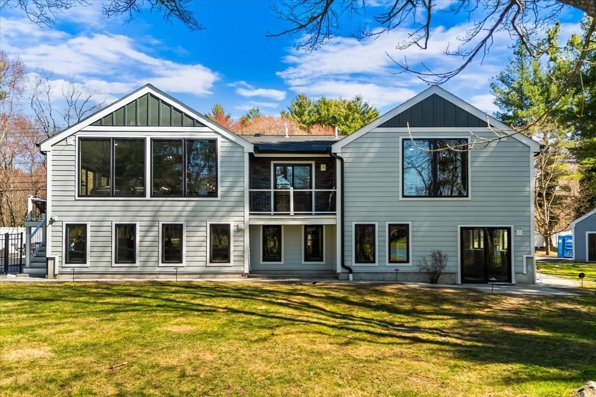 4-bed Single Family at 901 Randolph Ave, Milton