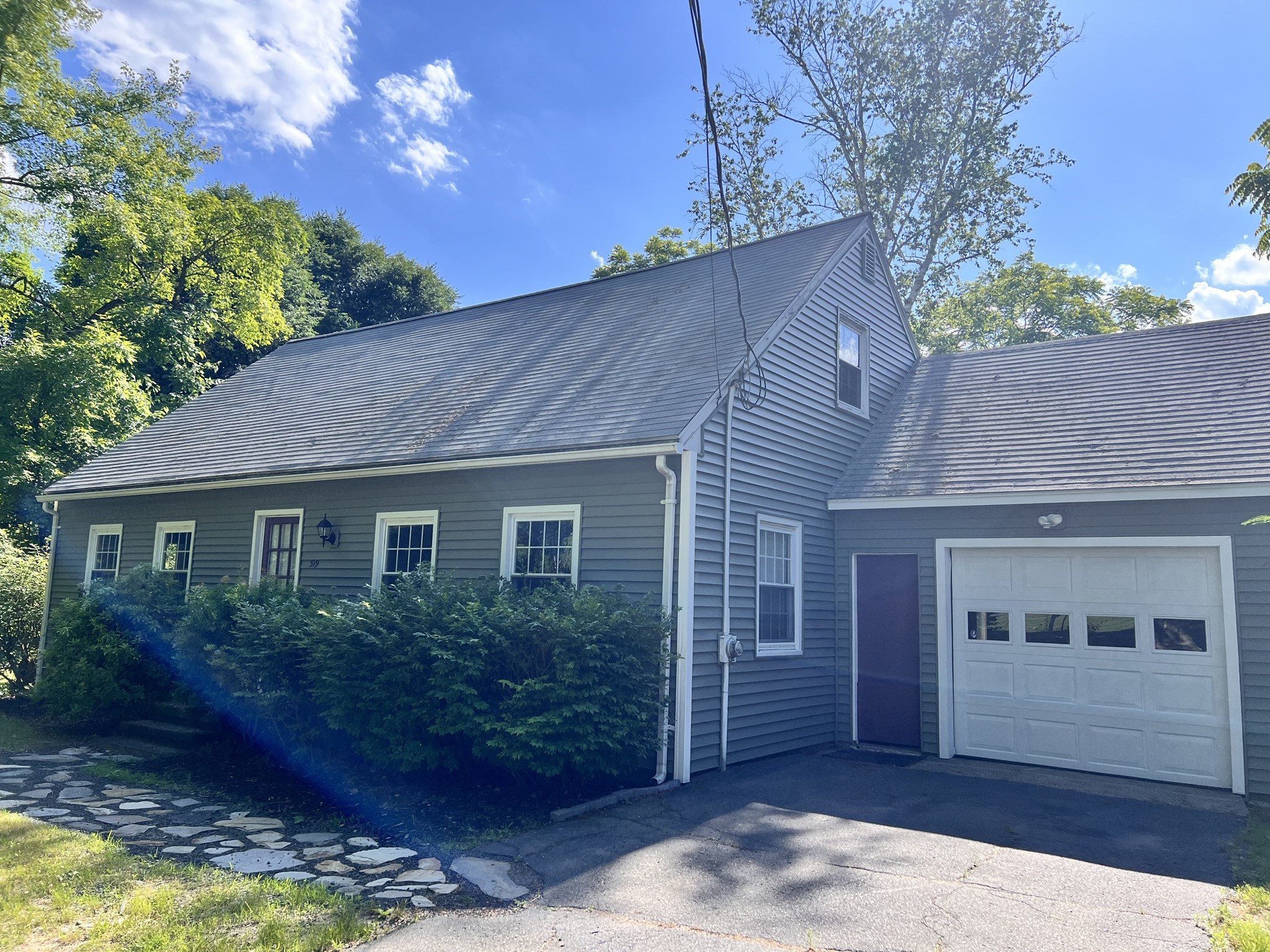 4-bed Single Family at 319 West St, Amherst