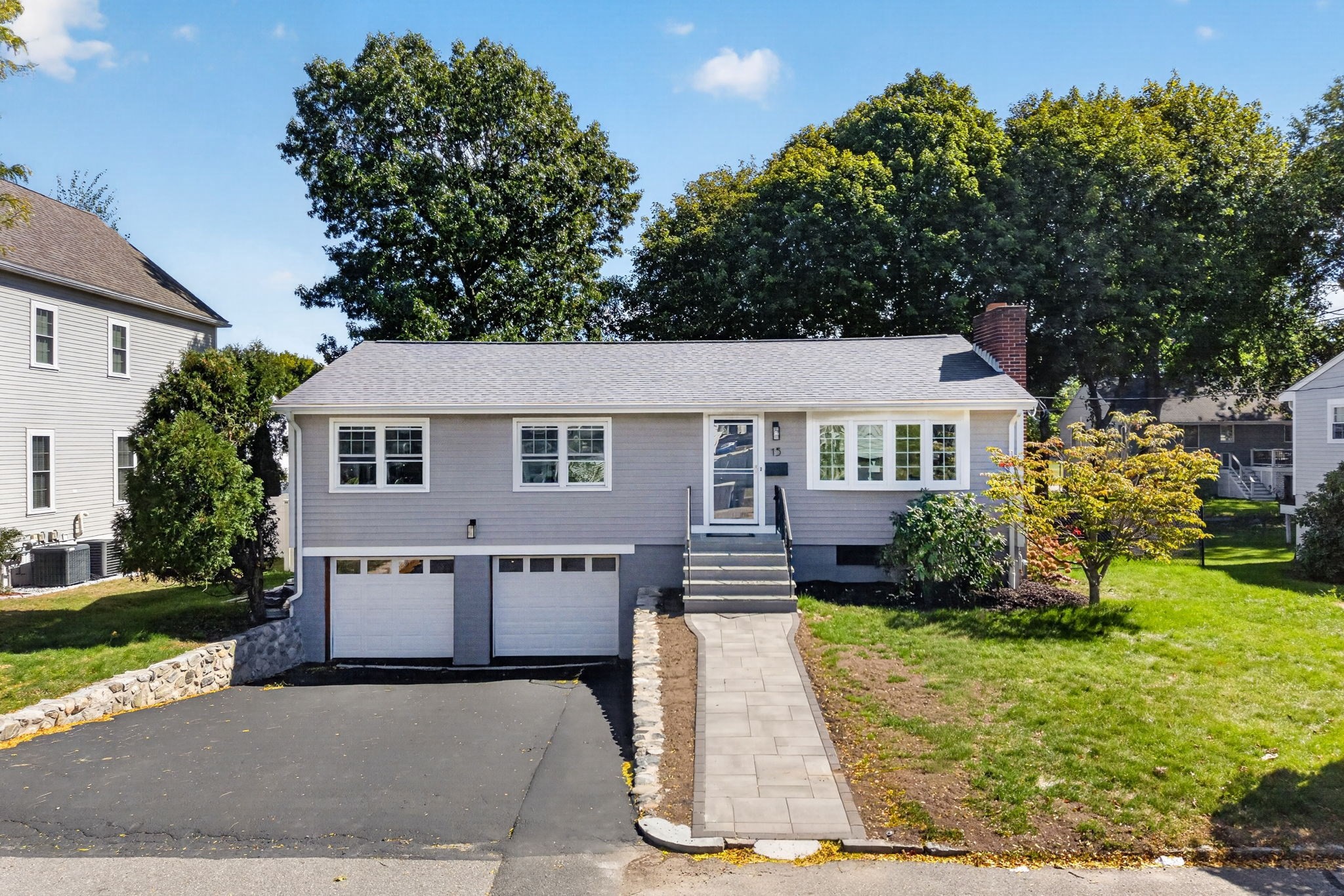 Casa Unifamiliar de 3 quartos em 15 Homer Rd, Arlington
