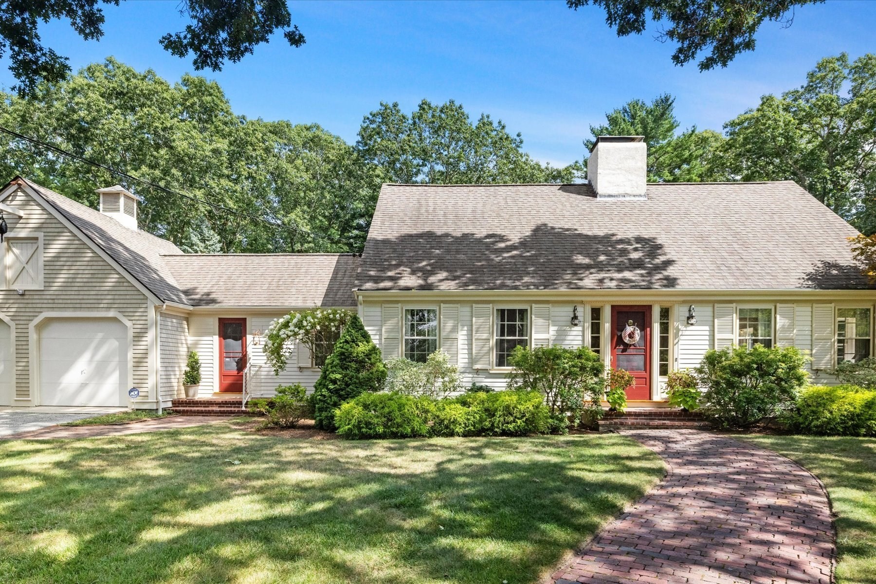 3-bed Single Family at 59 Beaverbrook Ln, Duxbury