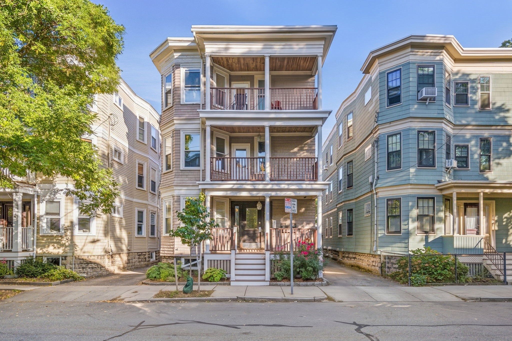 Condominio de 2 habitaciones en 94 Amory # 2, Cambridge