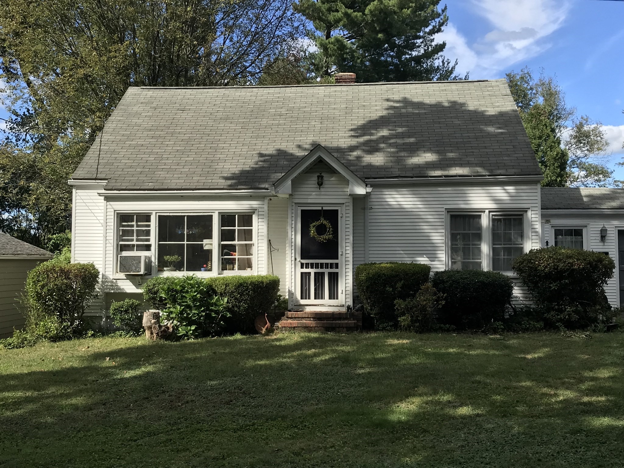 3-bed Single Family at 11 Bombardier St, South Hadley