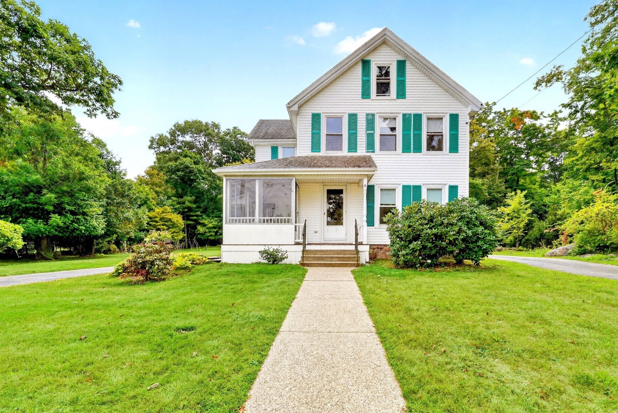 4-bed Single Family at 25 Spring St, Foxboro