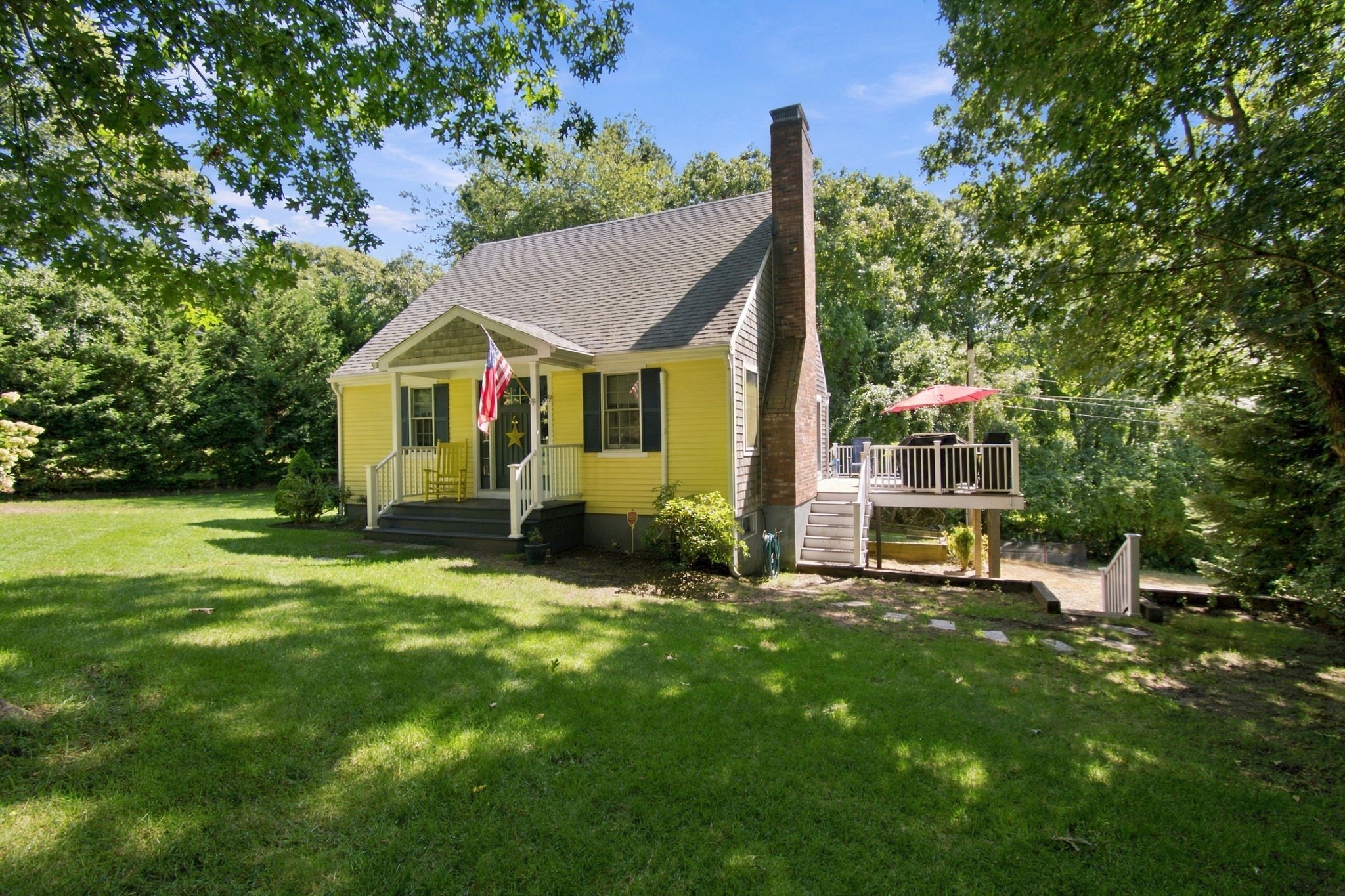 3-bed Single Family at 9 Follins Pond Rd, Dennis