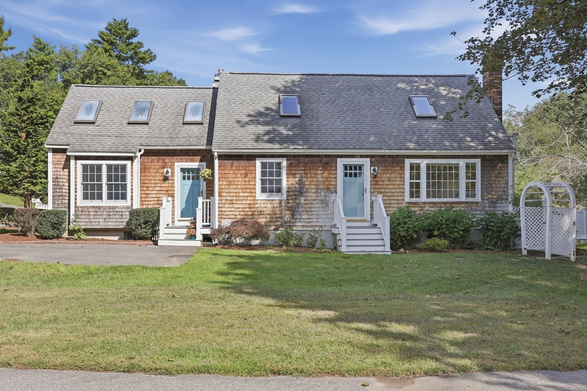 3-bed Single Family at 14 Main Street, Newbury