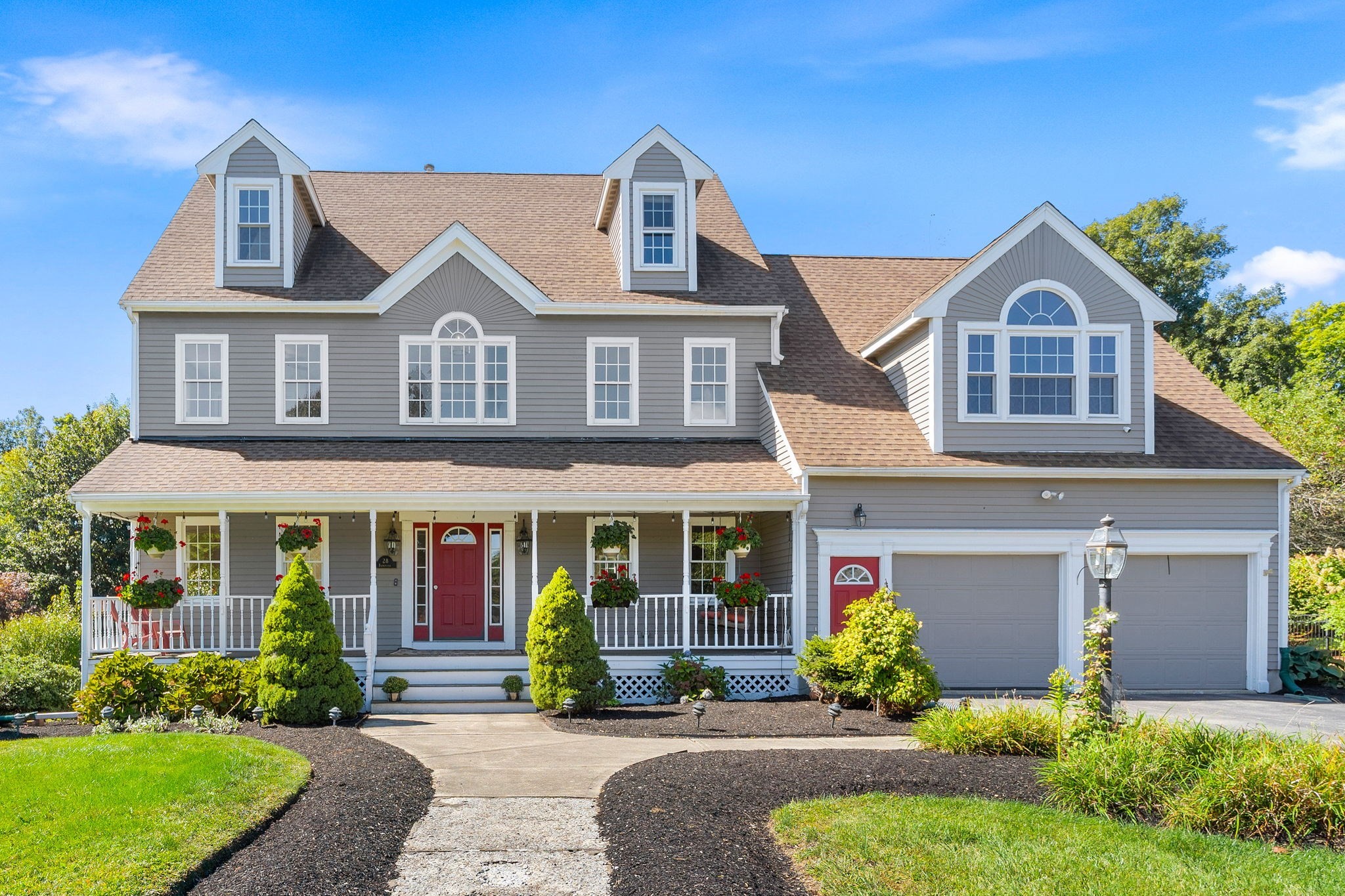 6-bed Single Family at 28 Farmington Drive, Shrewsbury
