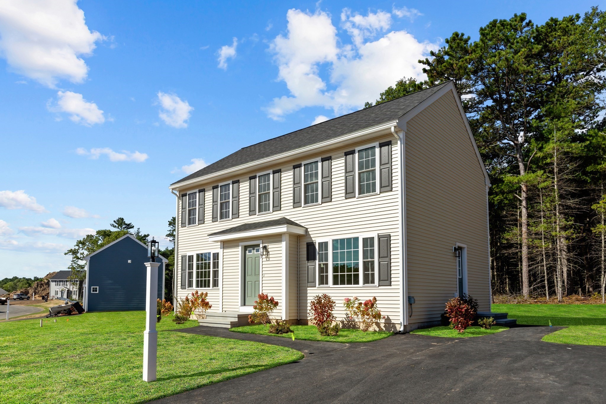 3-bed Single Family at 29 Bumblebee Dr, Plymouth