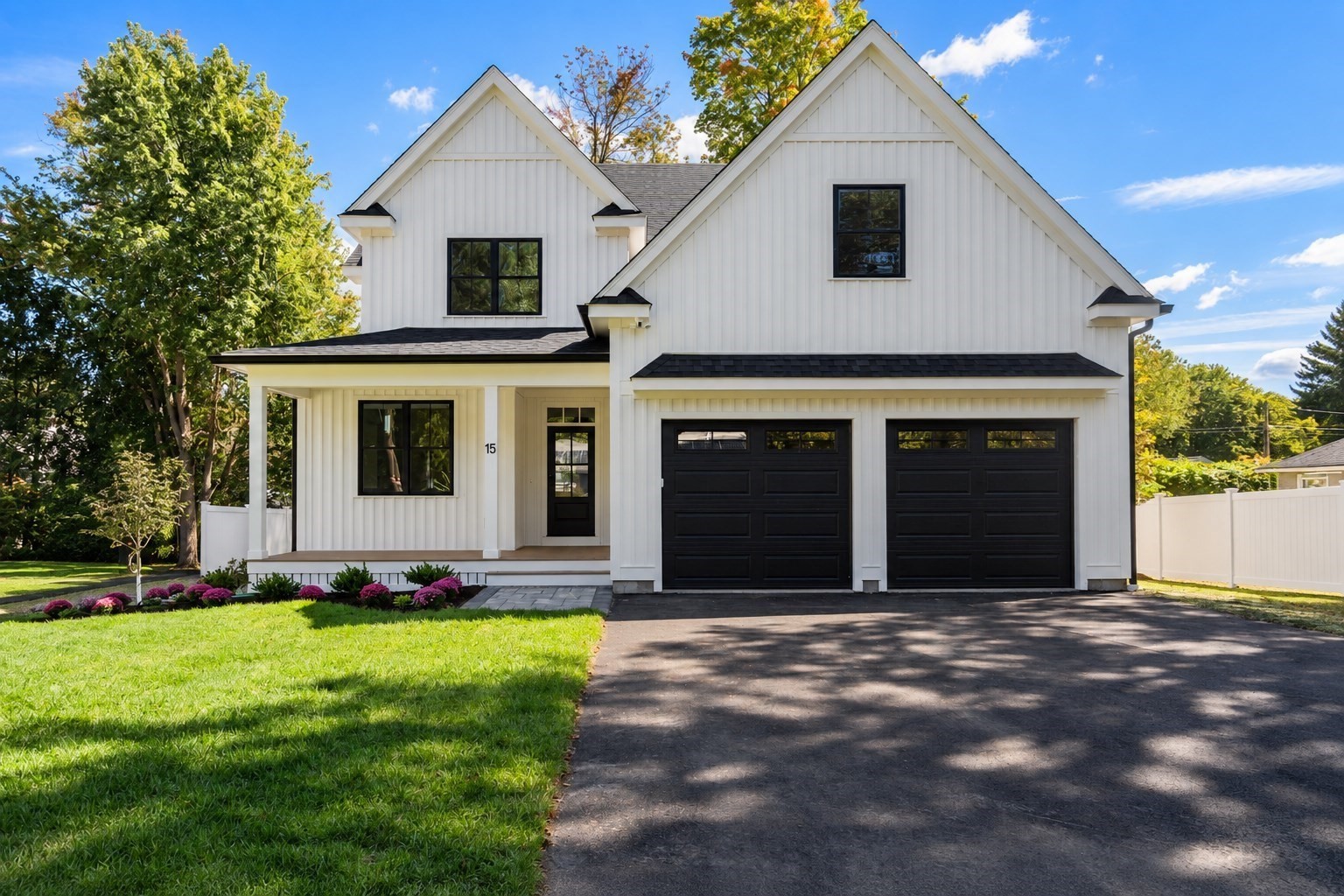 Casa Unifamiliar de 4 quartos em 15 Nickerson Rd, Bedford