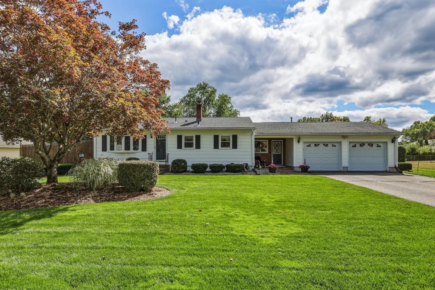 Casa Unifamiliar de 3 quartos em 15 Somerset St, East Longmeadow