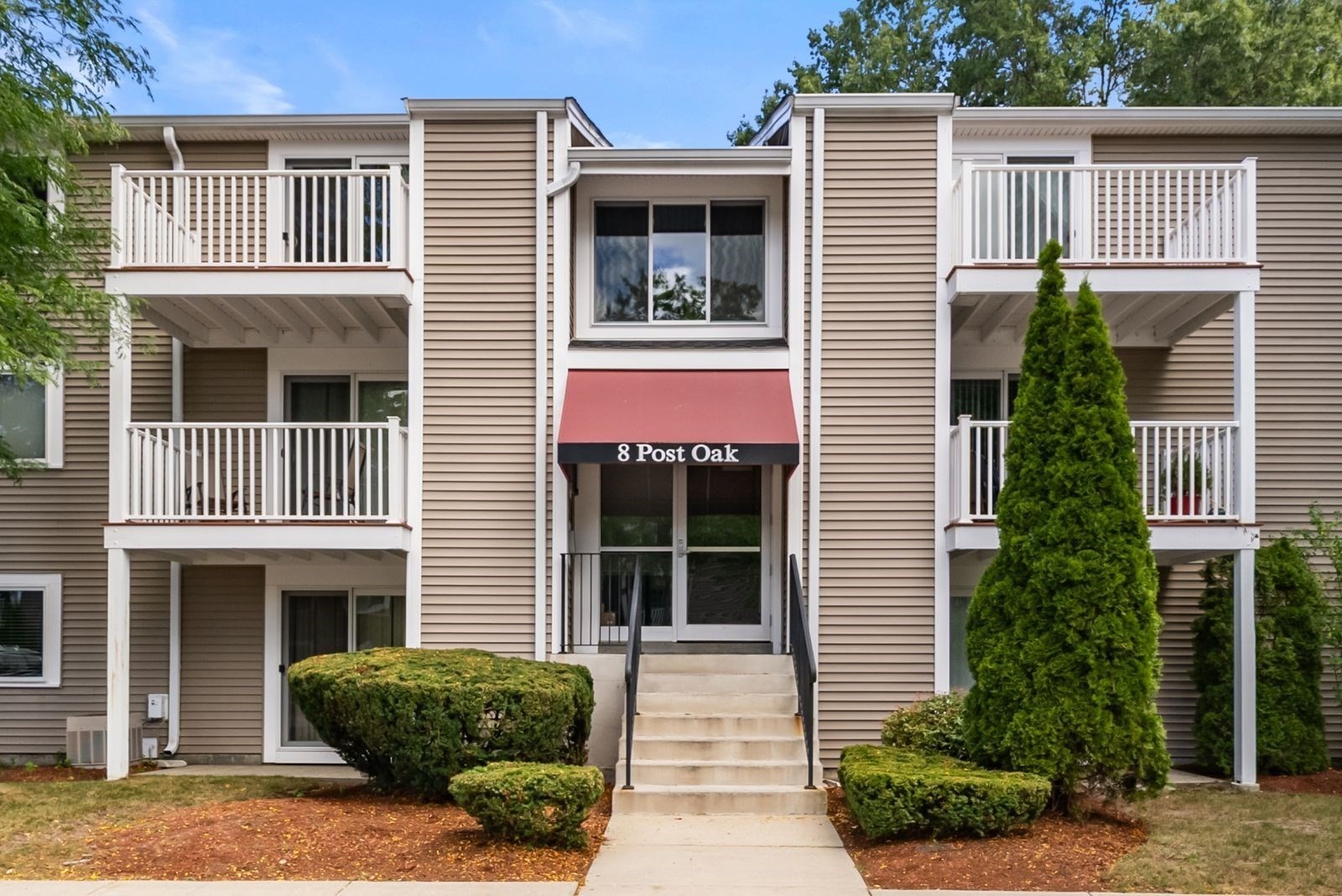 Condomínio de 1 quartos em 8 Post Oak Ln # 21, Natick