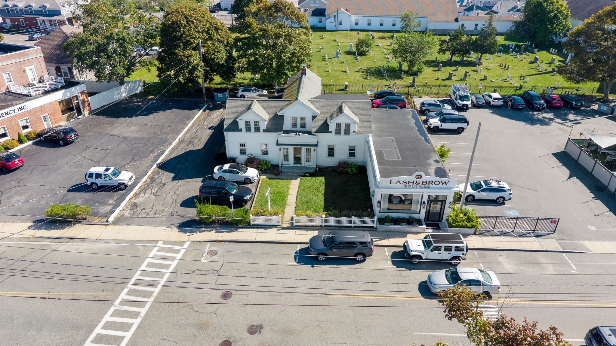 Comercial de 0 habitaciones en 28 Barnstable Road, Barnstable