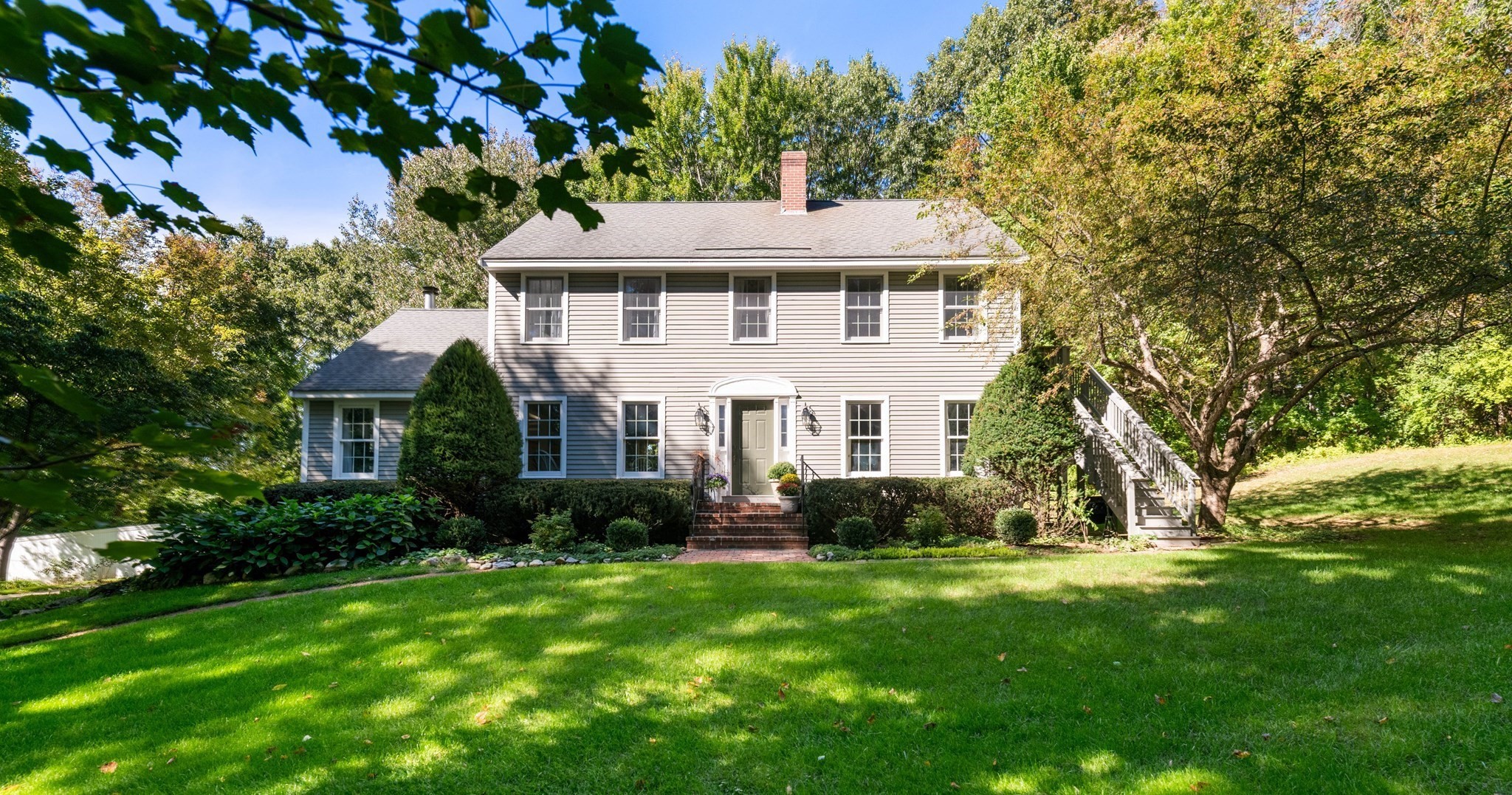 Casa Unifamiliar de 4 quartos em 45 Corinthian Dr, Salem