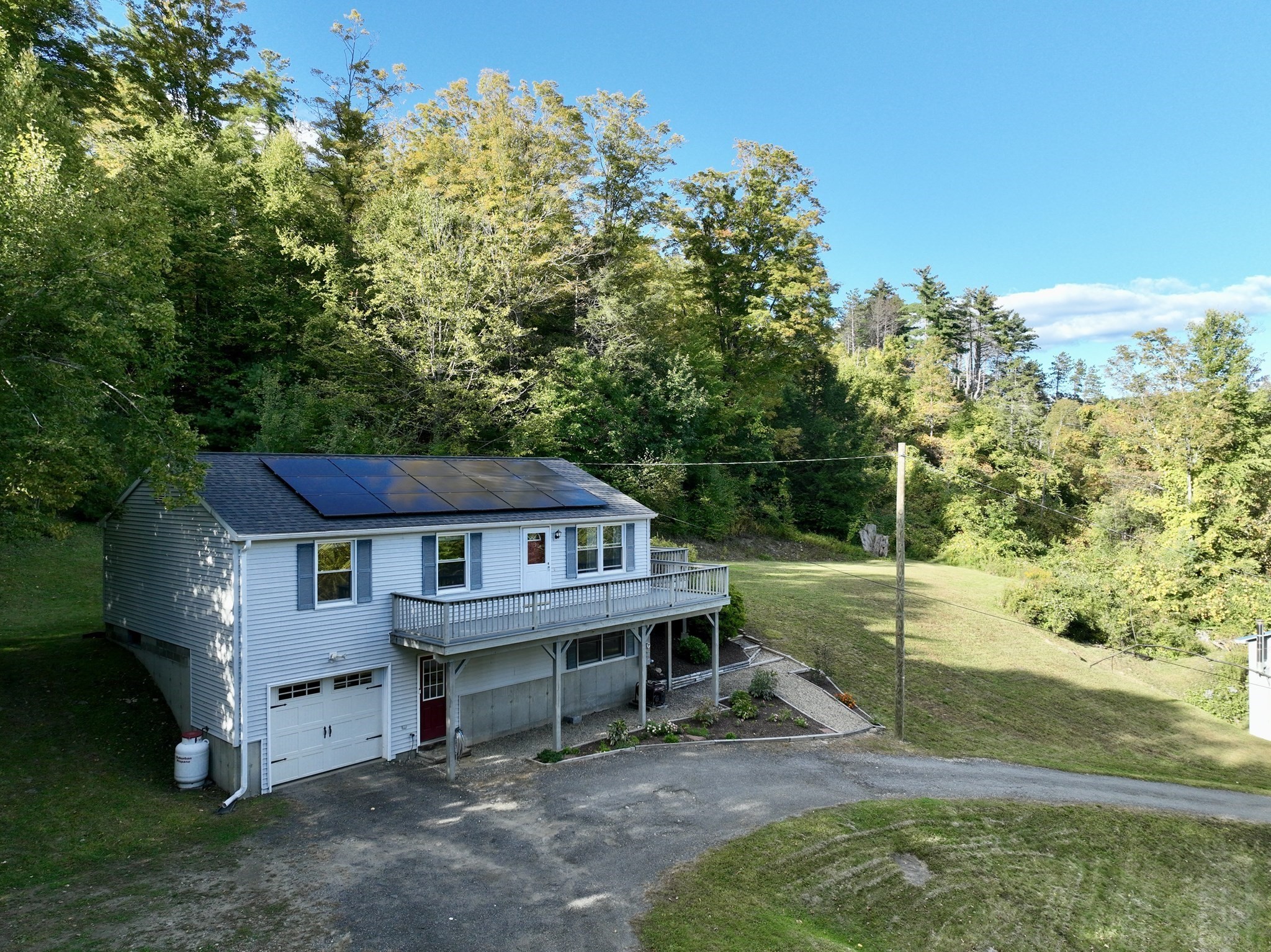 Casa Unifamiliar de 3 habitaciones en 86 E Buckland Rd, Shelburne