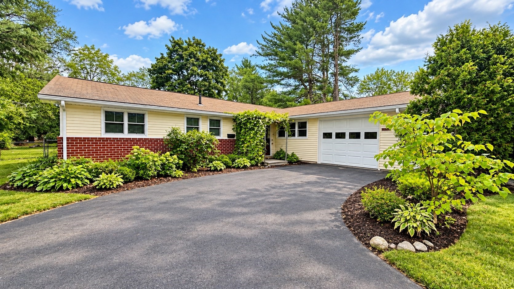 4-bed Single Family at 14 Cornell Rd, Framingham