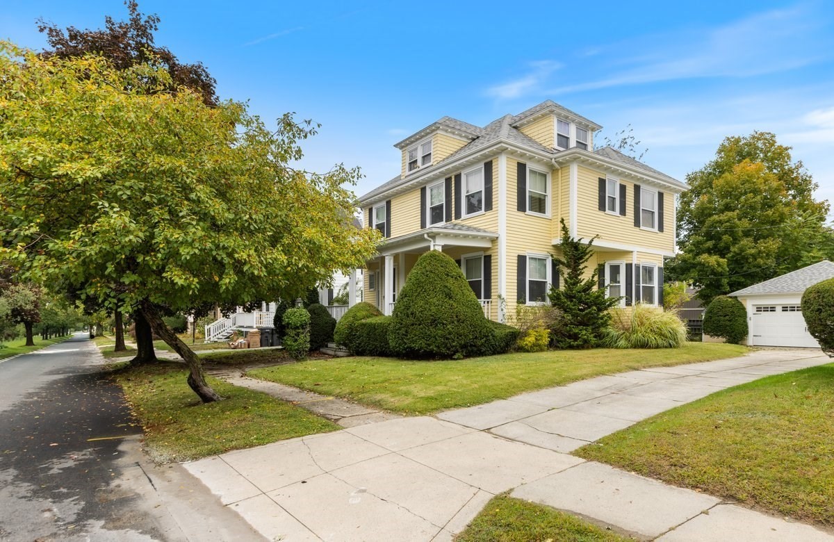 4-bed Single Family at 20 Lexington Ave, Haverhill