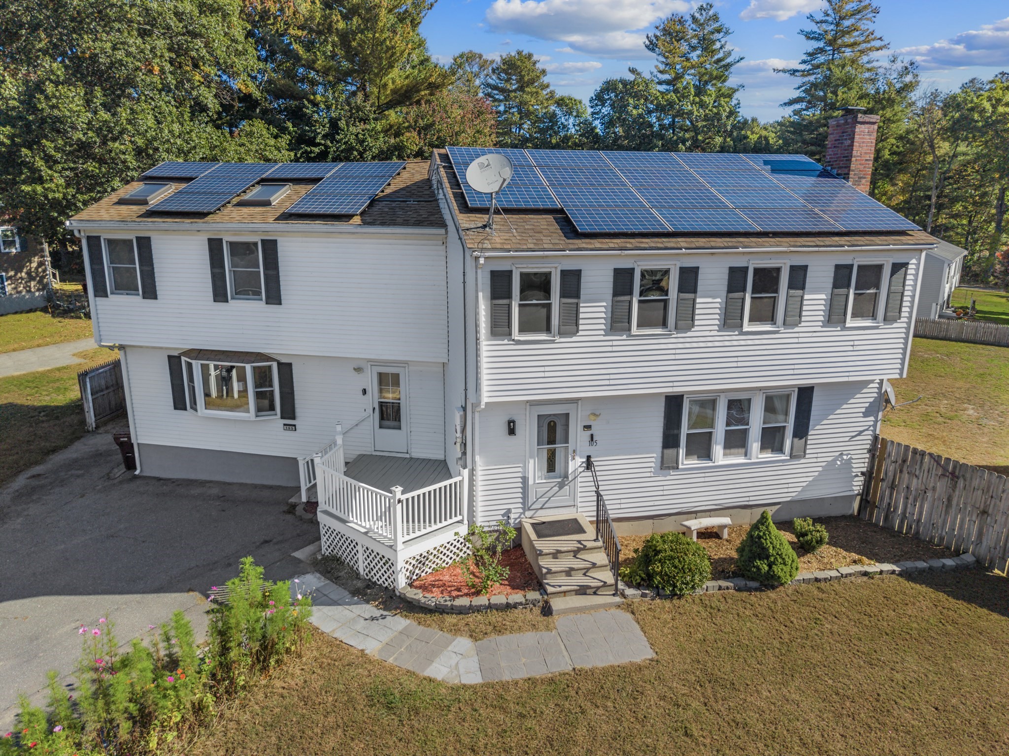 4-bed Single Family at 105 Freda Ln, Lowell