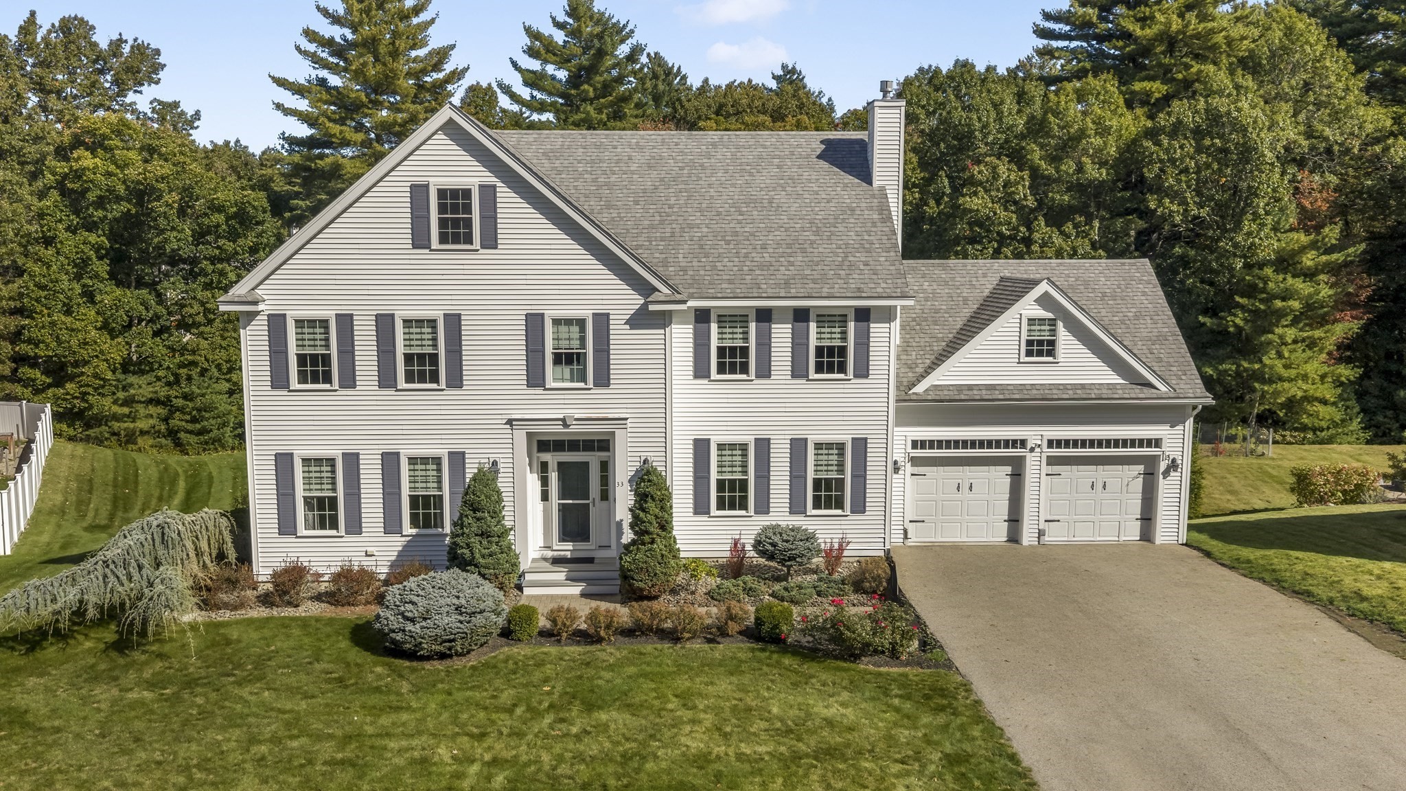 4-bed Single Family at 33 Oak Ledge Cir, Rowley