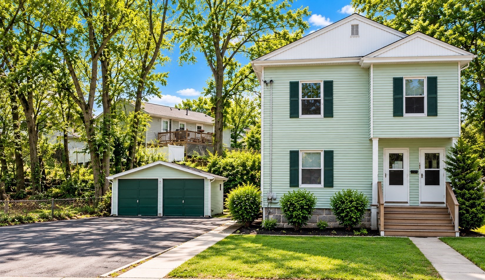 5-bed Multi-Family at 139 Middlesex St, Chelmsford