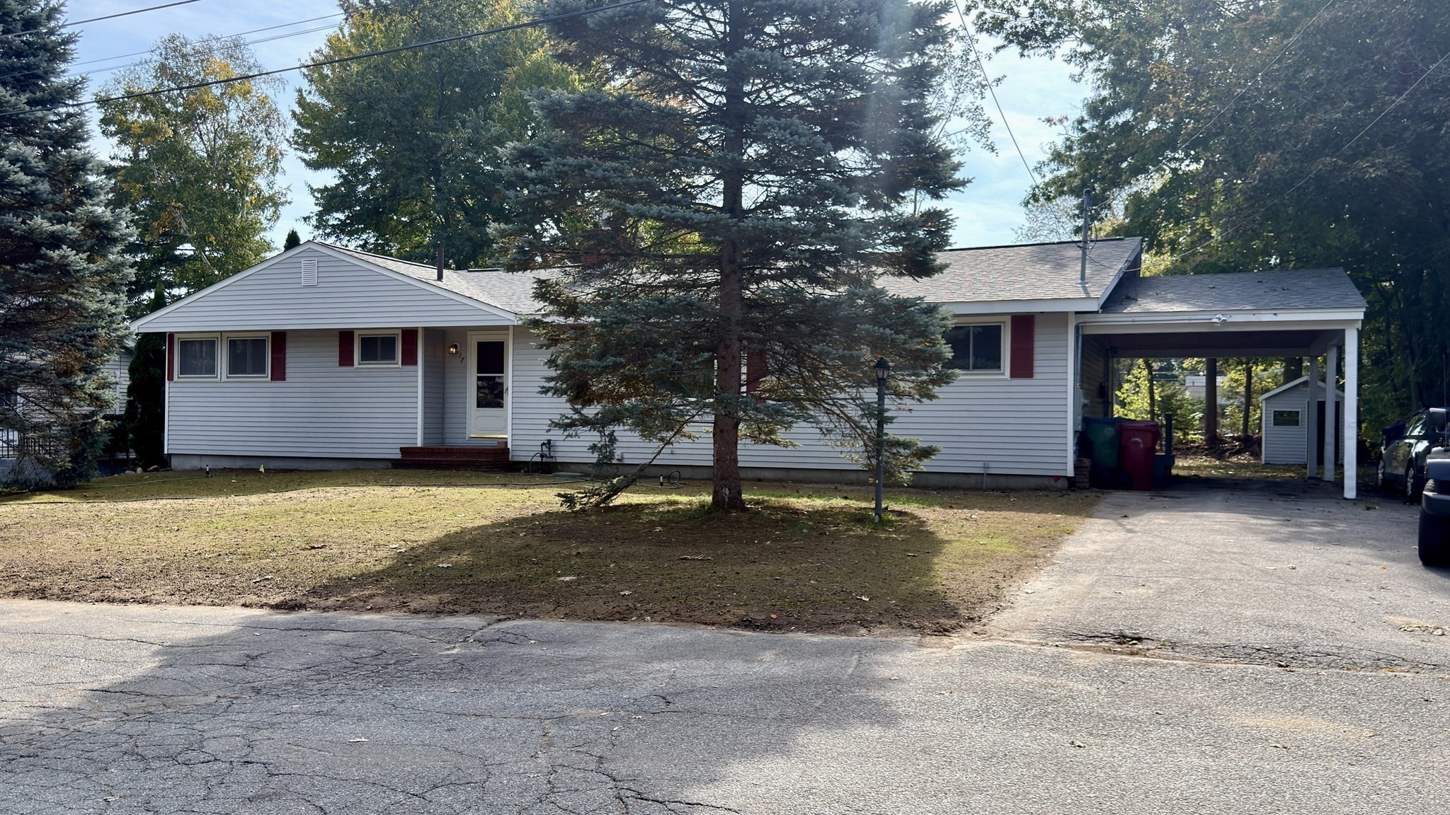 3-bed Single Family at 17 Lawn Ave., Lowell
