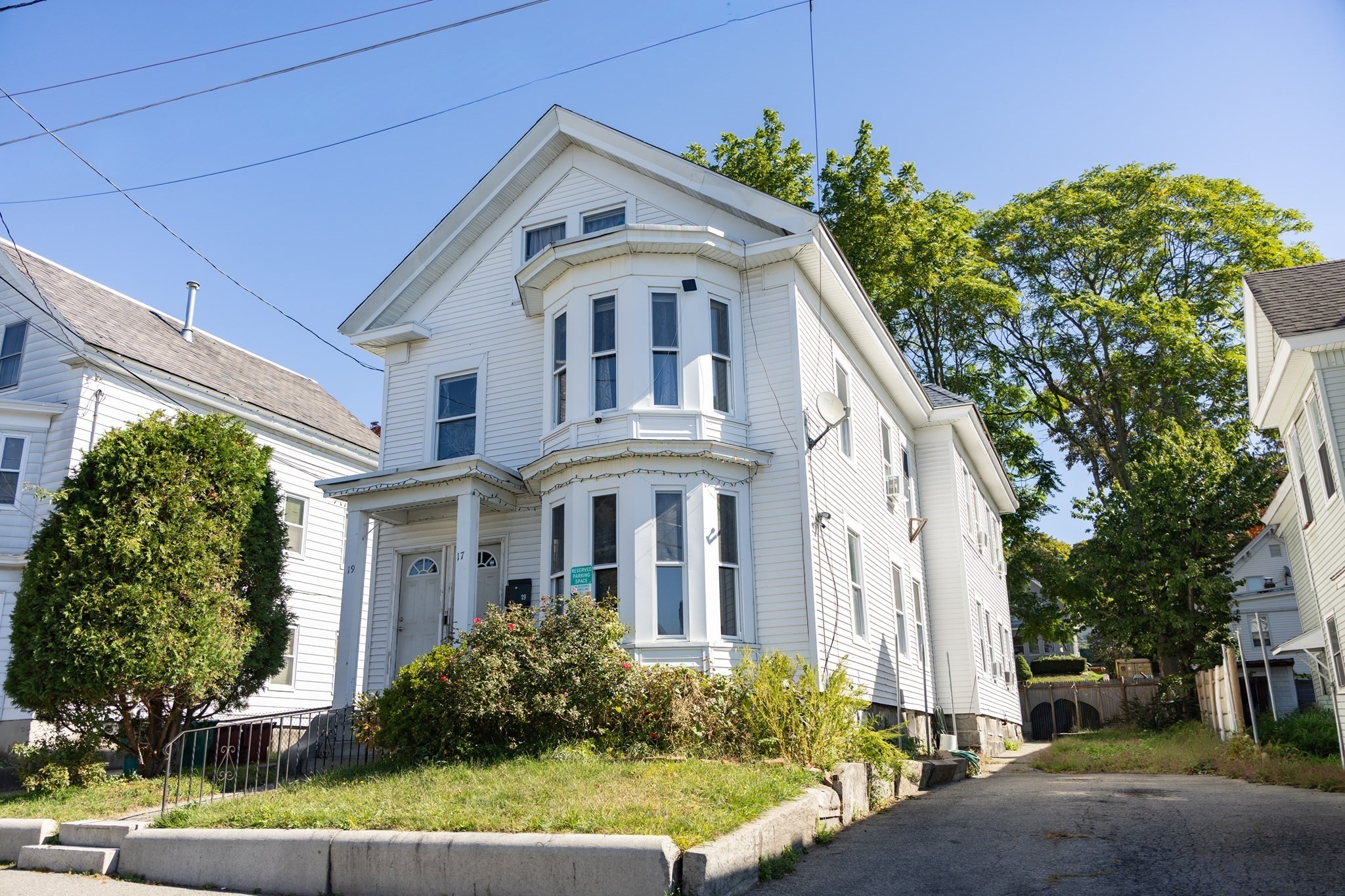 7-bed Multi-Family at 17 Myrtle St, Lowell